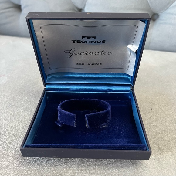 TECHNOS Blue Watch Box 4.75x3.90x2 inches - Picture 1 of 4